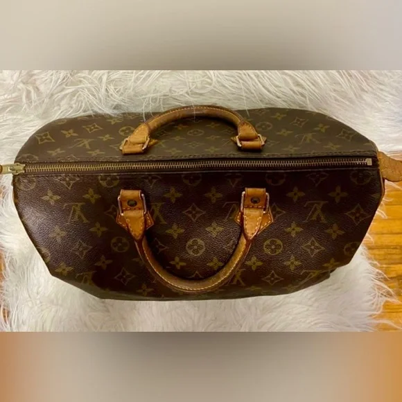 Louis Vuitton Brown Monogram Speedy 35 Handbag - Picture 4 of 14